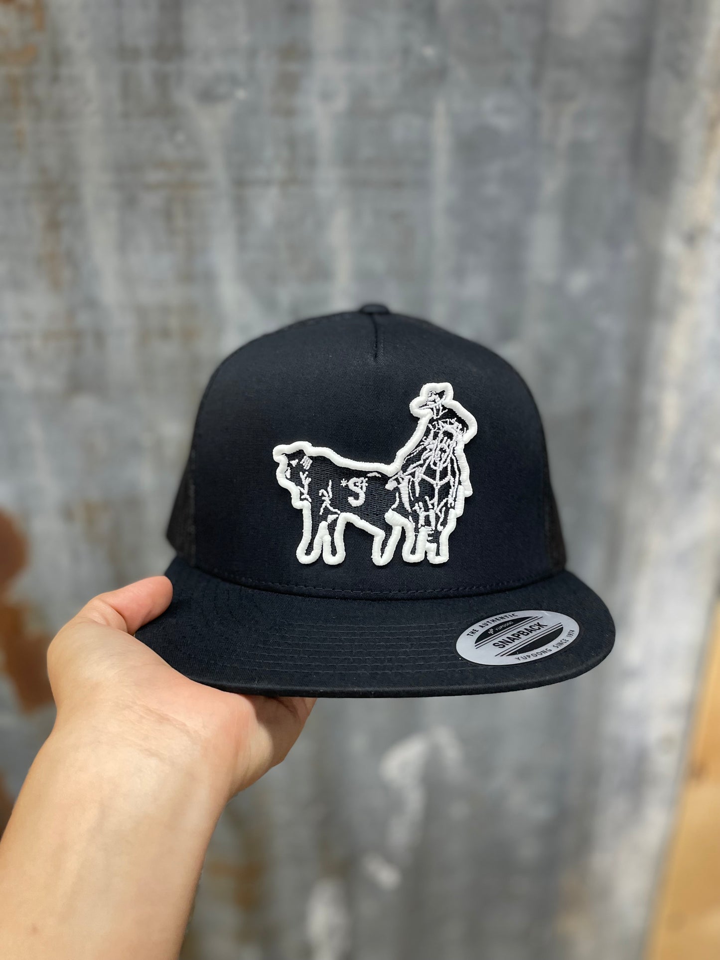 GLOW IN THE DARK COLAS CAP