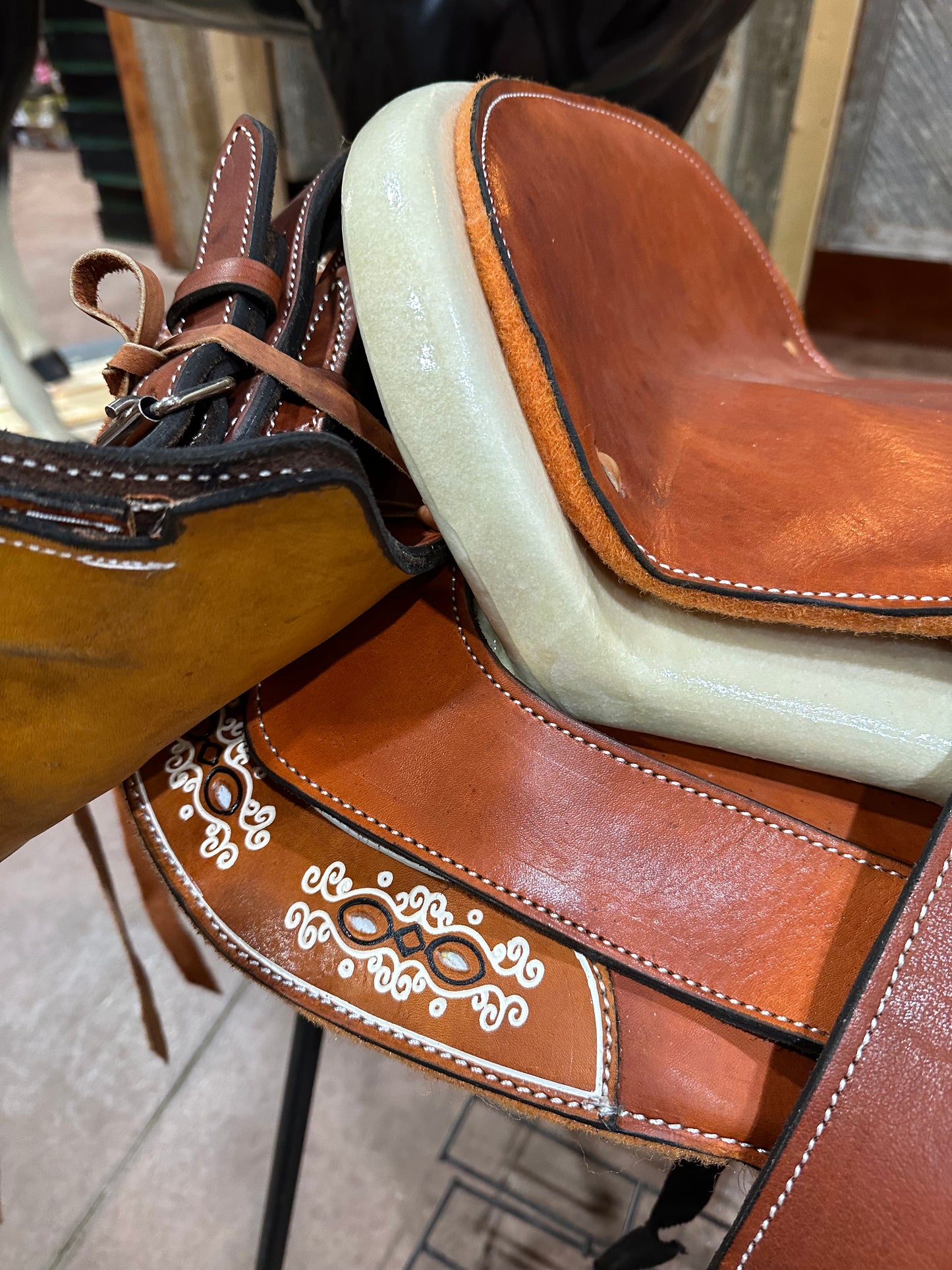 Montura Cola de Pato con cantinas desmontables 15”