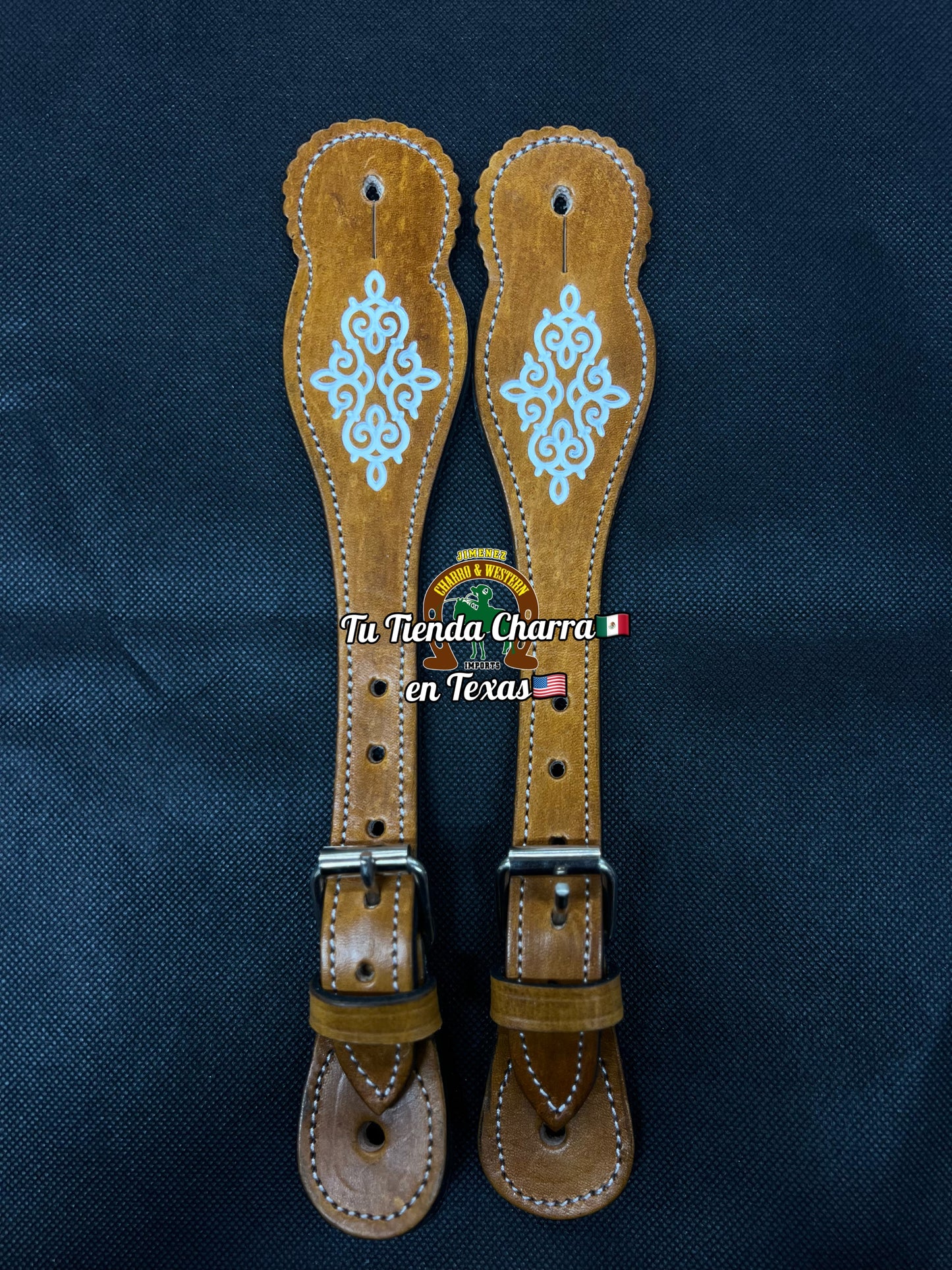 PAR DE CORRELLONES CON DISEÑO