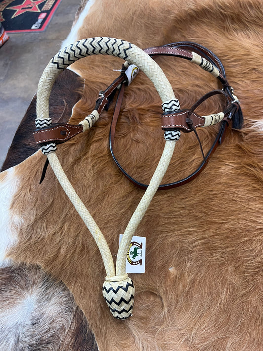 CABEZADA CON BOSAL DE CUERO CRUDO
