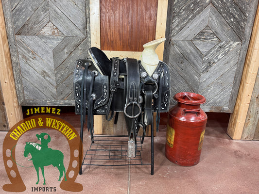 Montura Cantina Cuadrada negra con heraje de acero Fuste 15